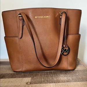 Michael Kors purse. Barely used and in perfect condition